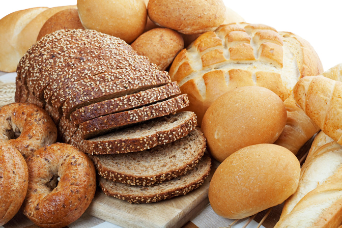 Какой хлеб полезнее: белый или черный?